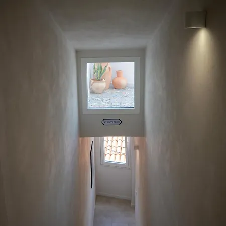 Vico Larzio 6 